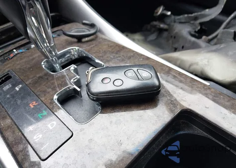 2010 Lexus Is 350C from USA, damaged, VIN JTHFE2C27A2501055